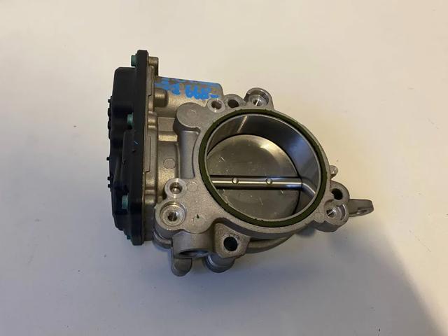 Дроссельная заслонка в сборе 8623324 BMW