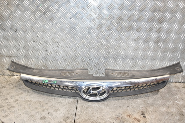 Решетка радиатора 863512R000 HYUNDAI