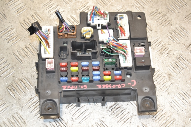 Монтажный блок 8637A824 PEUGEOT