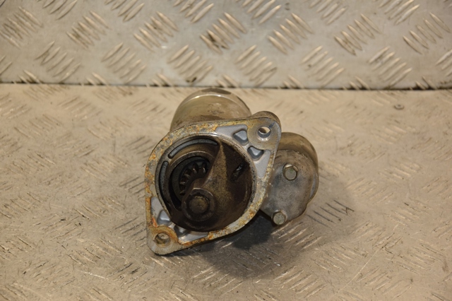Стартер 8980147432 OPEL