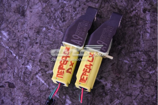 Датчик AIRBAG передний 8983175010 TOYOTA