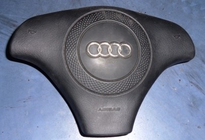 Подушка безопасности руль airbag 3 спицы -01 audi (d2) 8d0880201h01c