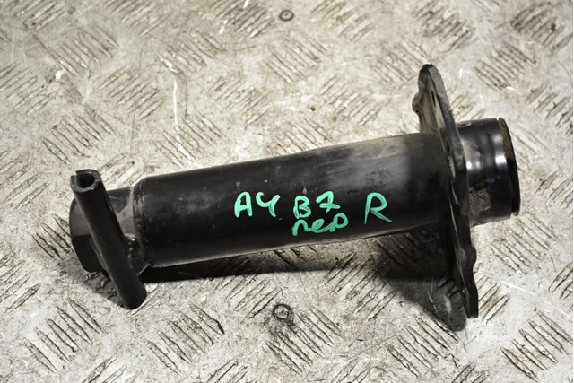 Кронштейн усилителя переднего бампера правый audi (b7) 8E0807134C
