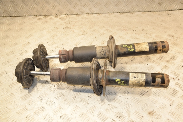 Амортизаторы передние Ауди КУ5