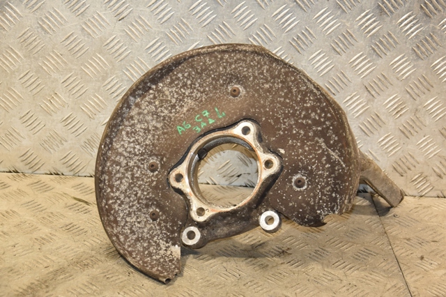 Цапфа поворотного кулака 8R0505435C VAG