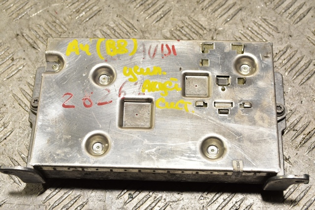 Усилитель звука аудиосистемы 8T0035462 VAG