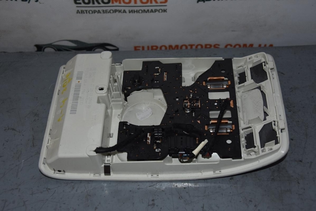 VAG 8T0947135A в наличии Запорожье