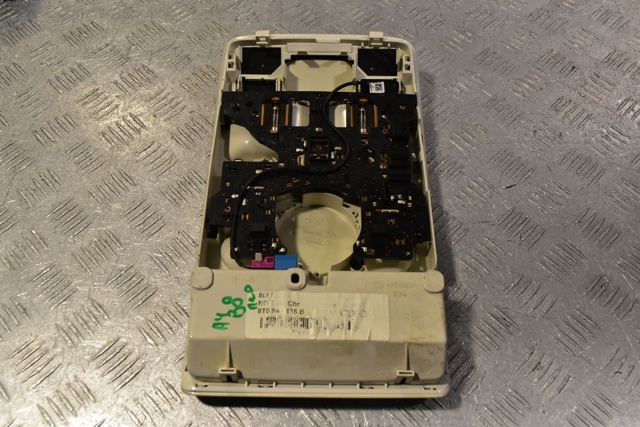 8T0947135B VAG Плафон салона купить в Павлоград