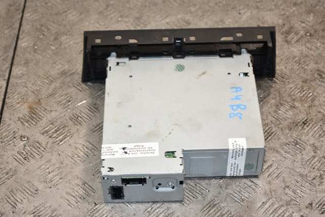 VAG 8T1035110C в наличии Николаев