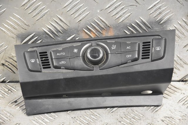 Регулятор вентилятора отопителя 8T1820043AM VAG