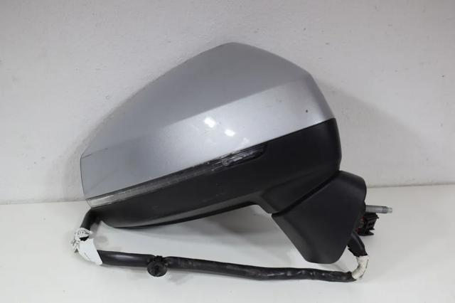 Указатель поворота зеркала правый 8V0857528D VAG