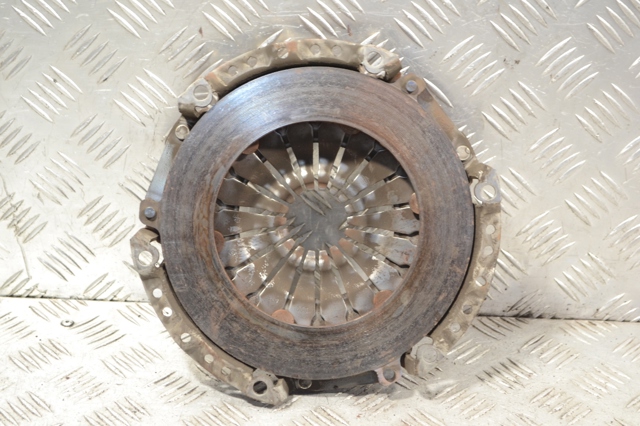 FORD 8V217563AC Корзина сцепления в наличии Полтава