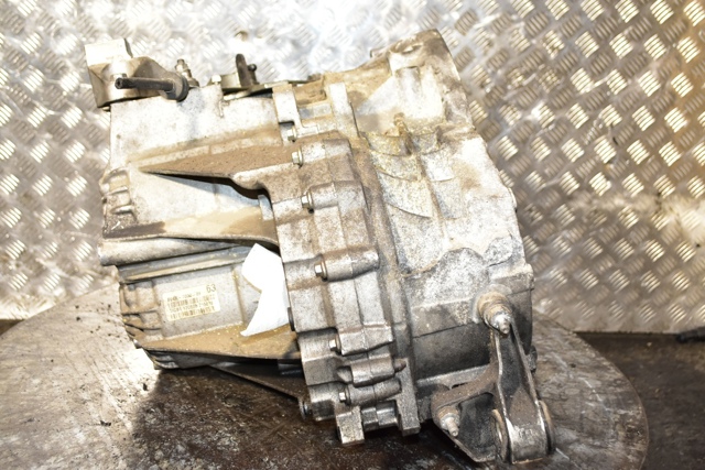 FORD 8V4R7002BF КПП в сборе (механическая коробка передач) в наличии Сумы