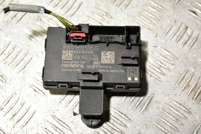 VAG 8W0959595G Блок комфорта задней двери в наличии Ровно
