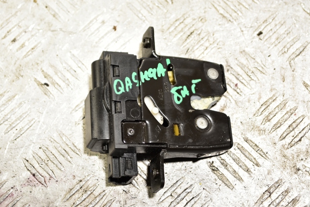 Замок пятой двери 90502EY10A NISSAN