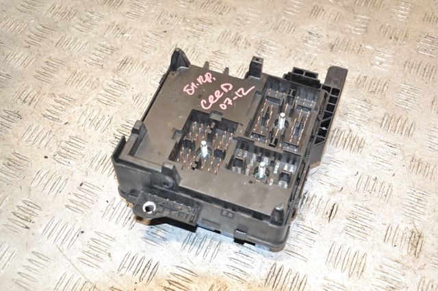 919502H020 HYUNDAI Блок предохранителей купить в Днепр