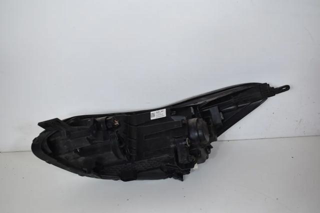 92102F1500 HYUNDAI Правая фара купить в Николаев
