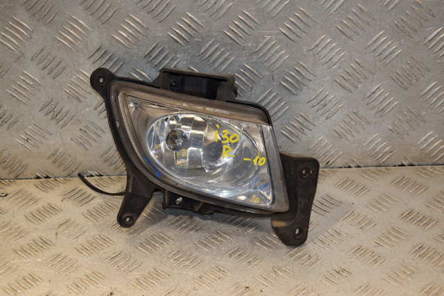 Правая противотуманная фара 922022L000 HYUNDAI