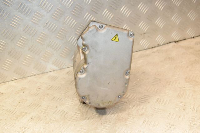 Компрессор хладагента 926006UM0B NISSAN