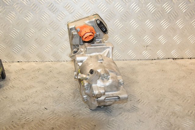 NISSAN 926006UM0B Компрессор кондиционера в наличии Полтава
