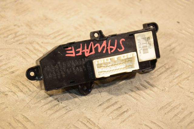 HYUNDAI 933102W215 в наличии Полтава