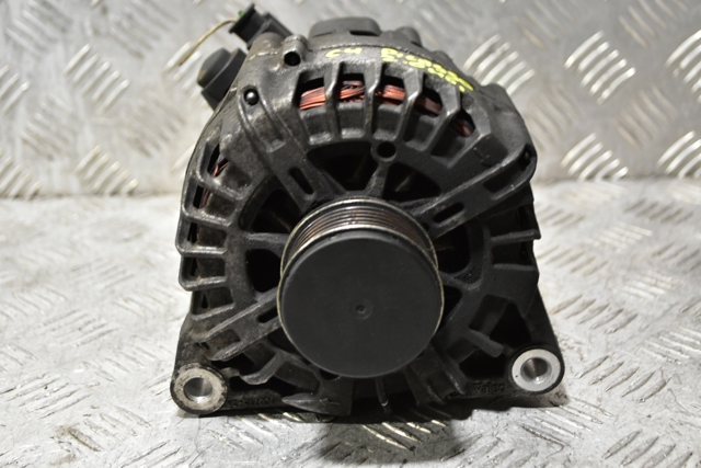 Генератор автомобильный Пежо 5008 II