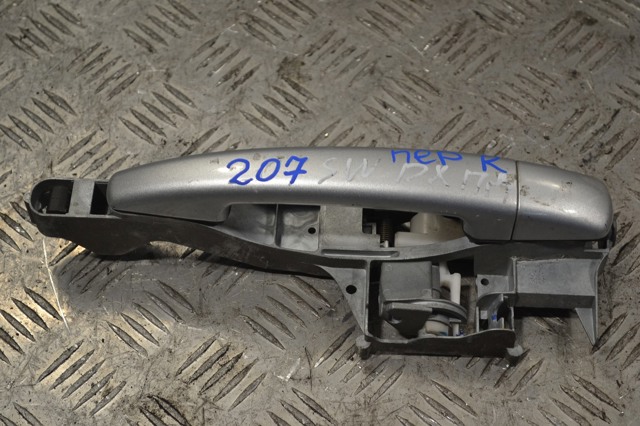 Держатель наружной ручки двери, передней правой 9680168580 PEUGEOT