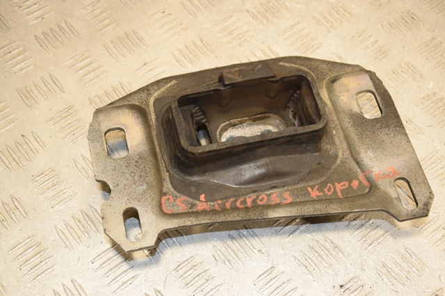 PEUGEOT 9813699680 Подушка (опора) двигателя левая верхняя в наличии Сумы