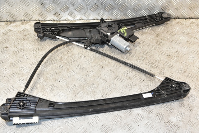 Стеклоподъемник передней левой двери 9830389380 PEUGEOT
