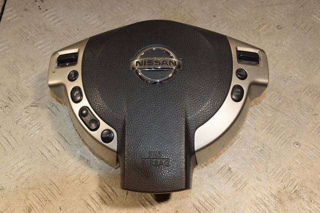 Подушка безопасности водителя 98510JD16D NISSAN