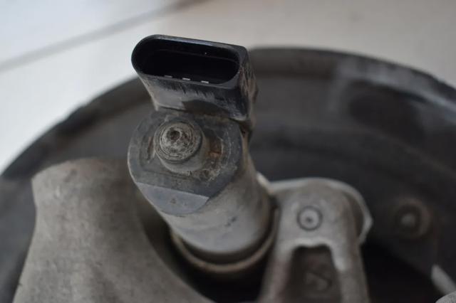 PORSCHE 9Y0505433B в наличии Ужгород