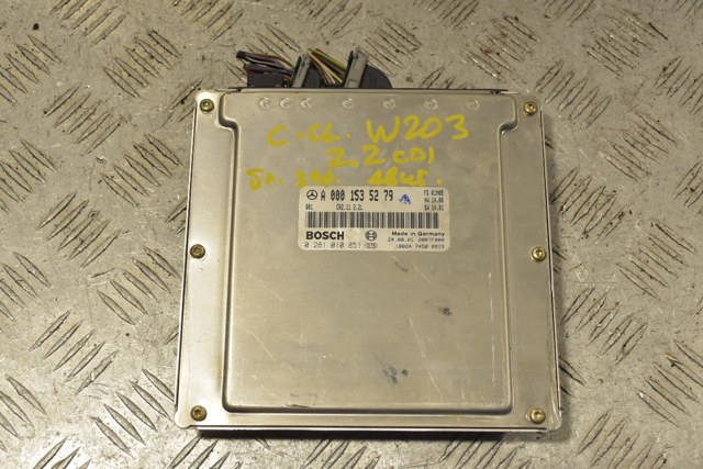 ЭБУ двигателем A0001535279 MERCEDES