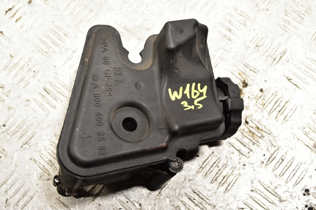Бачок и трубопроводы A0004602583 MERCEDES