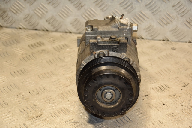 Компрессор хладагента A0022305011 MERCEDES