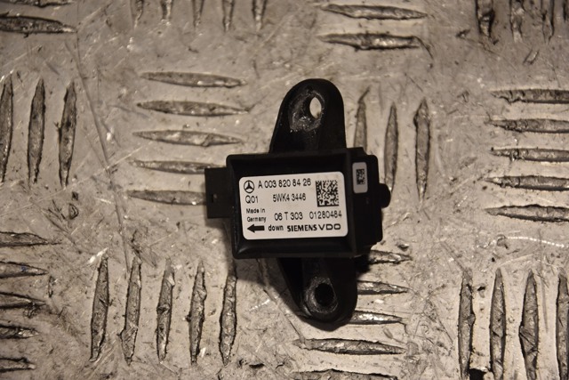 Датчик подушки безопасности A0038208426 MERCEDES