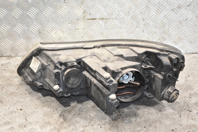 MERCEDES A0997200435 Замок передней правой двери в наличии Винница