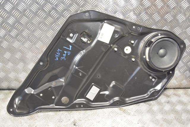 Стеклоподъемник левой задней двери A1647303179 MERCEDES