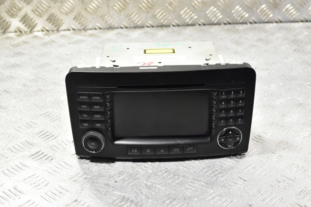 Магнитола (радио AM/FM) A1648200979 MERCEDES