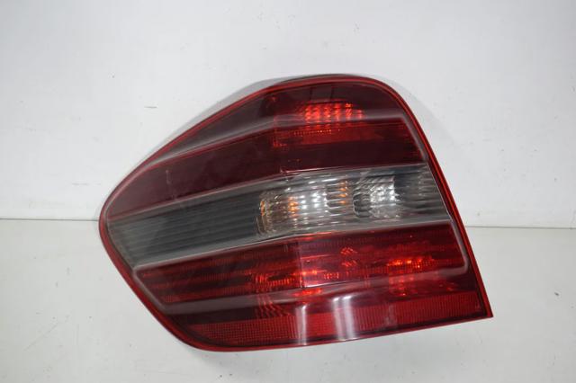 Фонарь задний левый A1648202164 MERCEDES