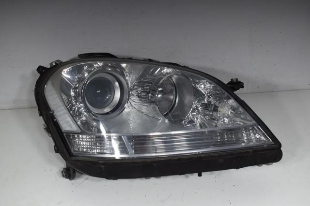 Вставка фары правой A1648205461 MERCEDES