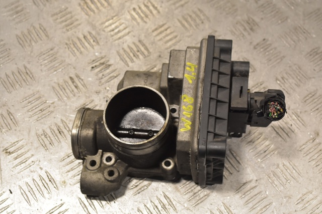 Дроссельная заслонка в сборе A1661412225 MERCEDES