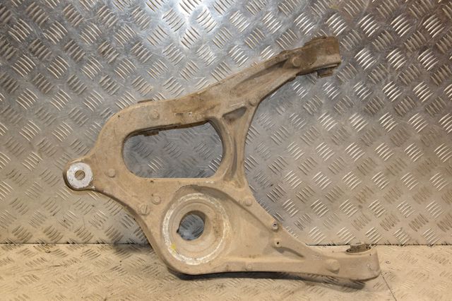 MERCEDES A1663501006 Рычаг задней подвески нижний правый в наличии Черновцы