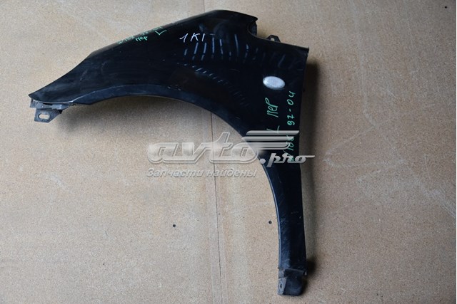 MERCEDES A1688800318 Крыло переднее левое в наличии Николаев