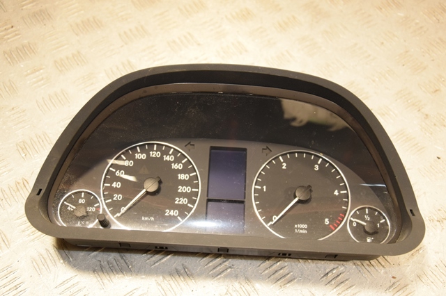 Приборная доска A1695408647 MERCEDES