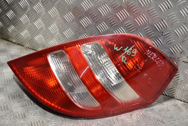 Задняя правая фара A1698200464 MERCEDES