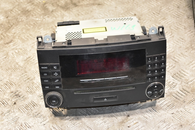 Магнитола (радио AM/FM) A1698700689 MERCEDES