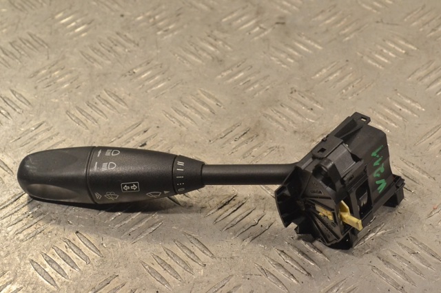 Левый подрулевой переключатель A1715400144 MERCEDES