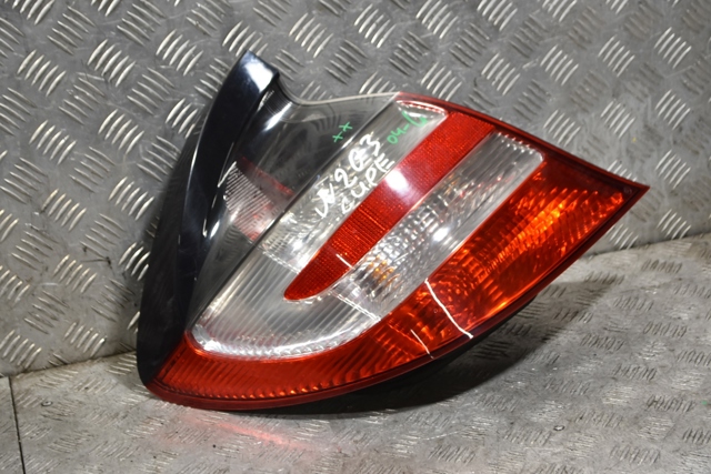 Фонарь задний левый A2038202564 MERCEDES