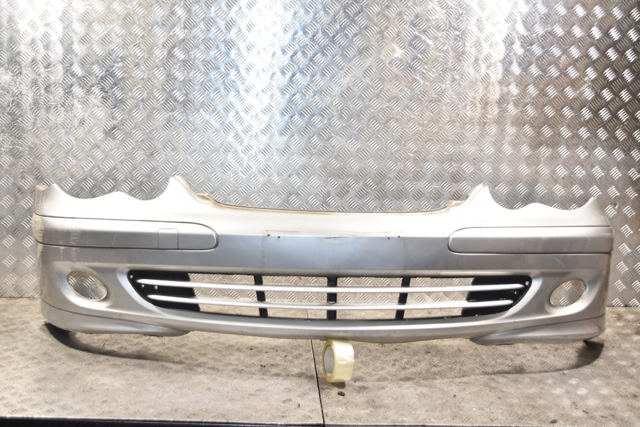 Бампер передний A2038853125 MERCEDES