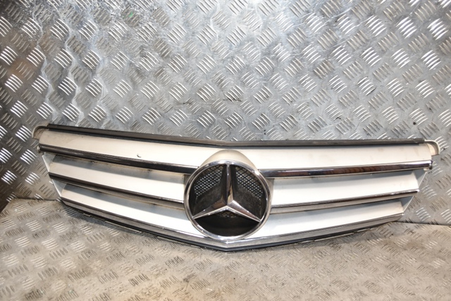 Решетка A2048800023 MERCEDES